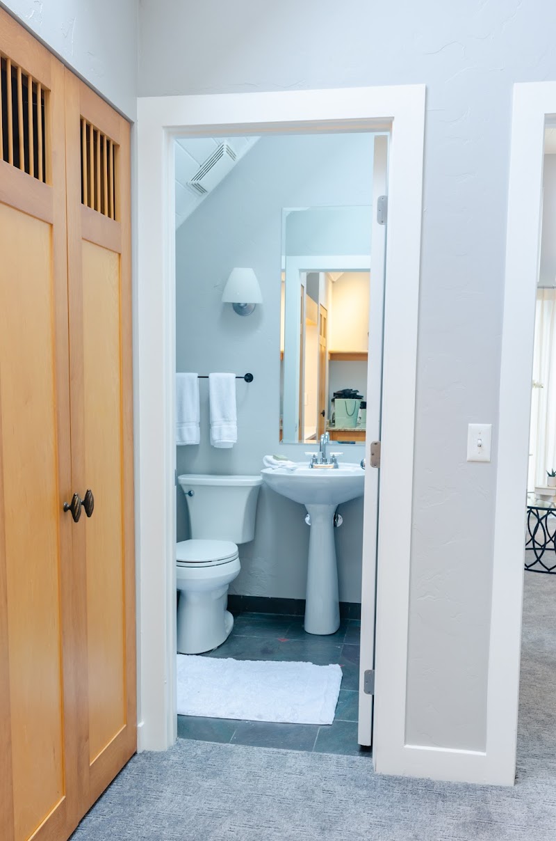 Inn Walden Cleveland amenities