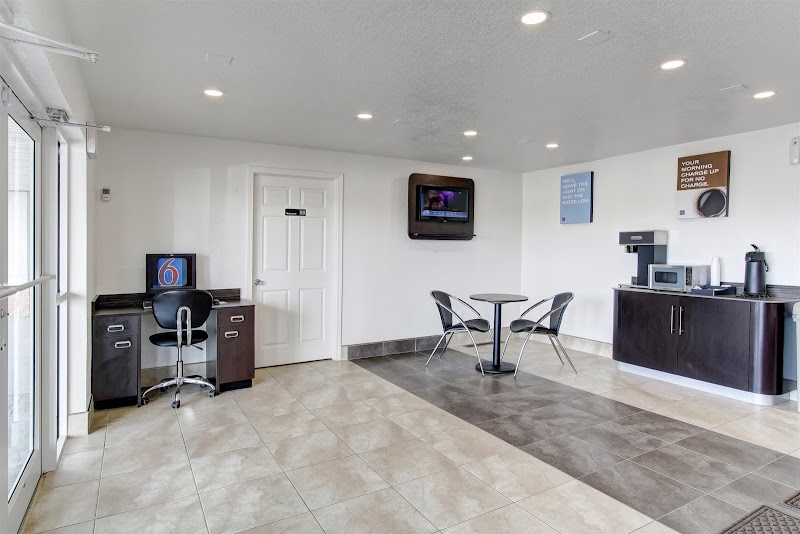 Motel 6 North Ridgeville, OH - Cleveland Intl Airport - N Ridgeville Cleveland amenities