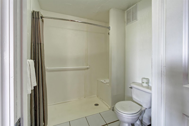 Motel 6 North Ridgeville, OH - Cleveland Intl Airport - N Ridgeville Cleveland amenities