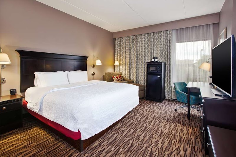 Hampton Inn & Suites Cleveland-Airport/Middleburg Heights Cleveland lobby