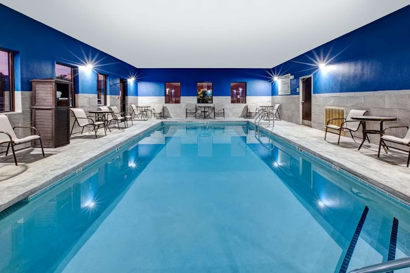 Hampton Inn & Suites Cleveland-Airport/Middleburg Heights Cleveland room