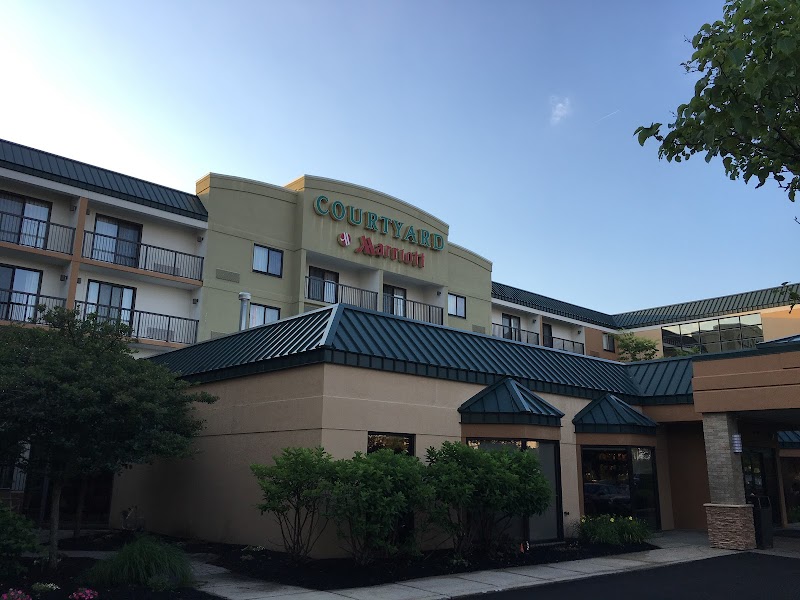 Courtyard by Marriott Cleveland Beachwood Cleveland amenities