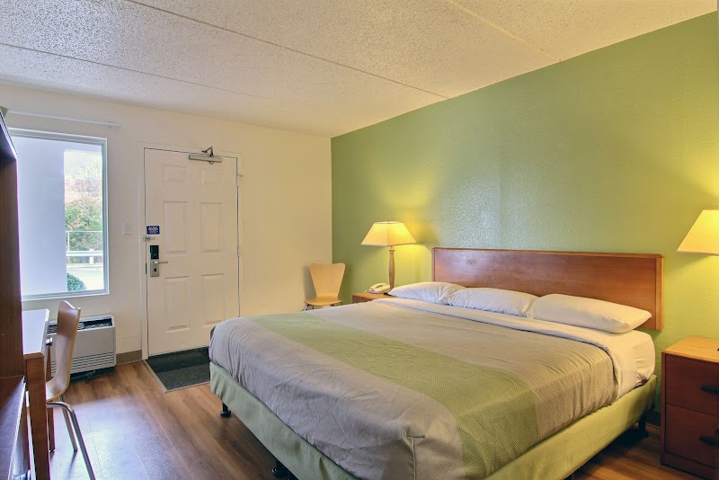Willow Lodge Extended Stay - Willoughby - Cleveland Cleveland amenities