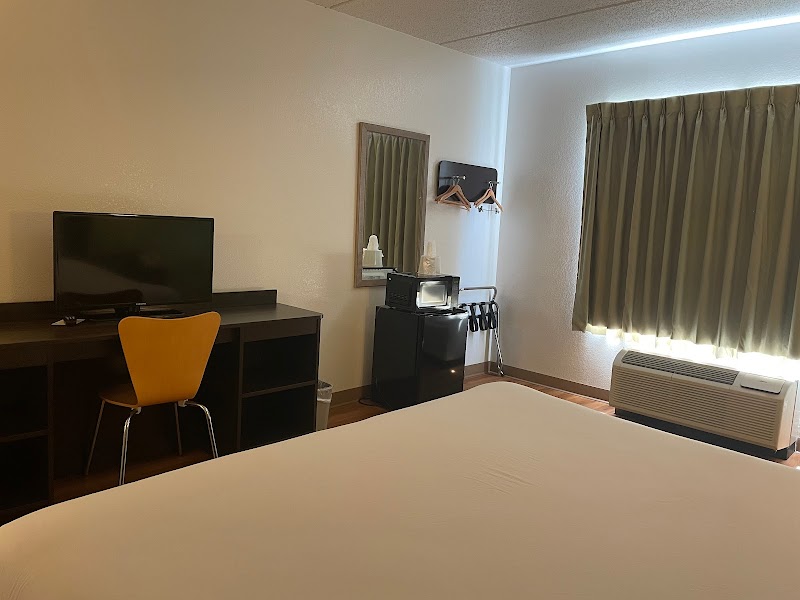 Willow Lodge Extended Stay - Willoughby - Cleveland Cleveland amenities