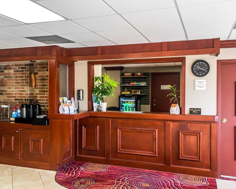 Highlander Inn Cleveland room