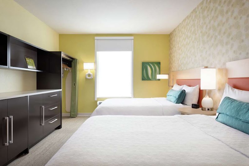 Home2 Suites by Hilton Cleveland Independence Cleveland lobby