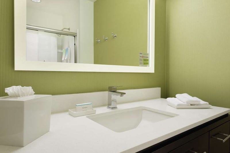 Home2 Suites by Hilton Cleveland Independence Cleveland amenities