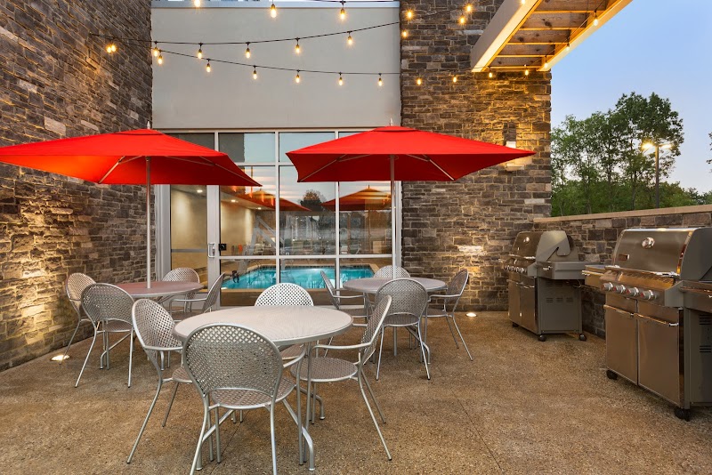 Home2 Suites by Hilton Cleveland Independence Cleveland amenities
