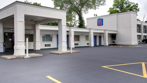 Motel 6 Richfield, OH Cleveland amenities