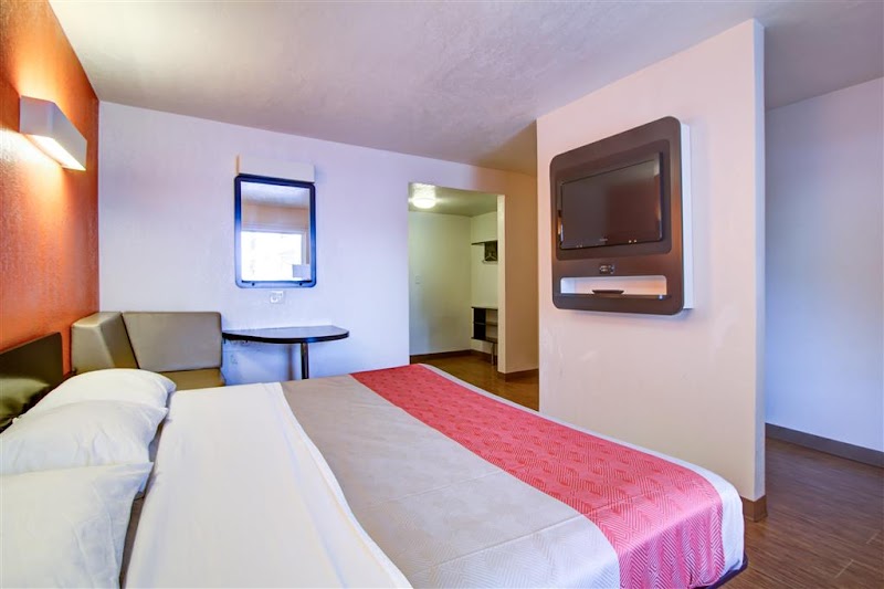 Motel 6 Richfield, OH Cleveland amenities