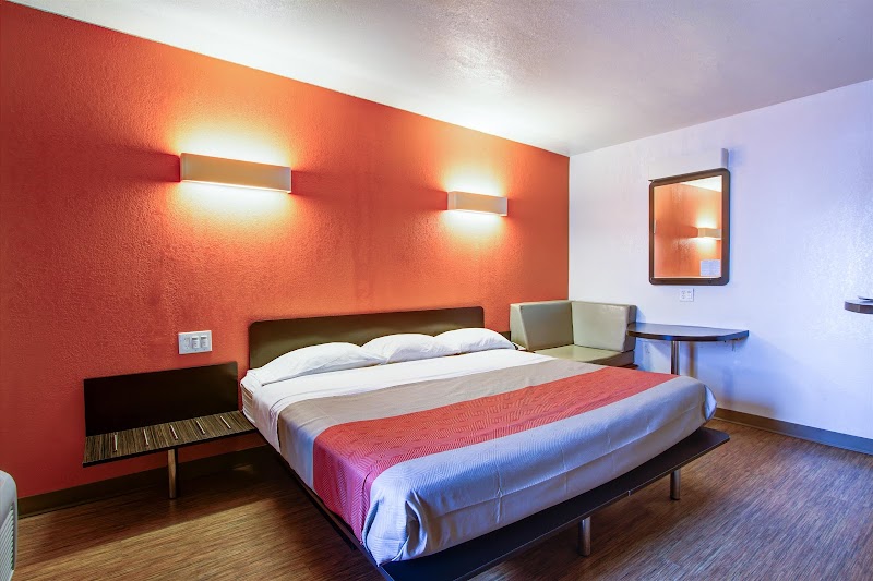 Motel 6 Richfield, OH Cleveland amenities