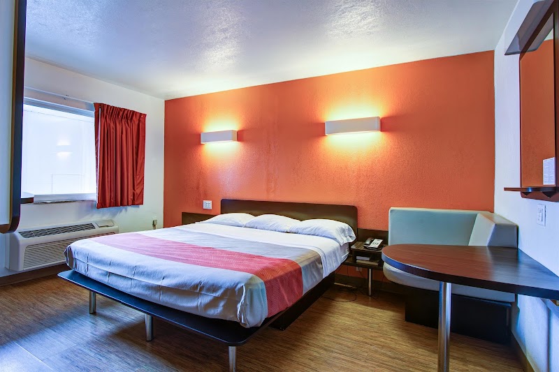 Motel 6 Richfield, OH Cleveland amenities