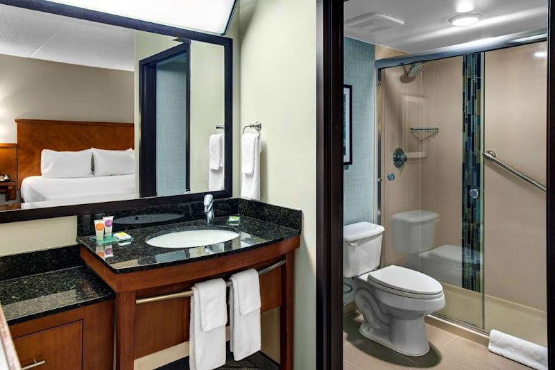 Extended Stay America Premier Suites- Cleveland - Independence Cleveland amenities