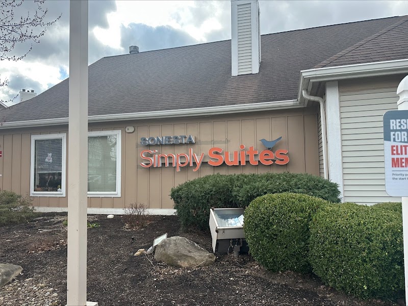 Sonesta Simply Suites Cleveland Airport Cleveland amenities