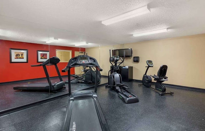 Extended Stay America Suites- Cleveland - Great Northern Mall Cleveland amenities