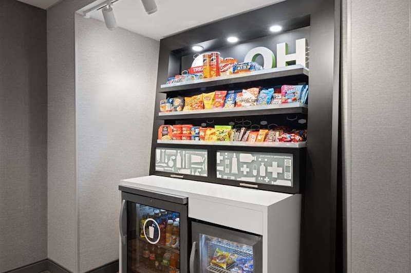Hampton Inn Cleveland Airport-Tiedeman Rd Cleveland amenities