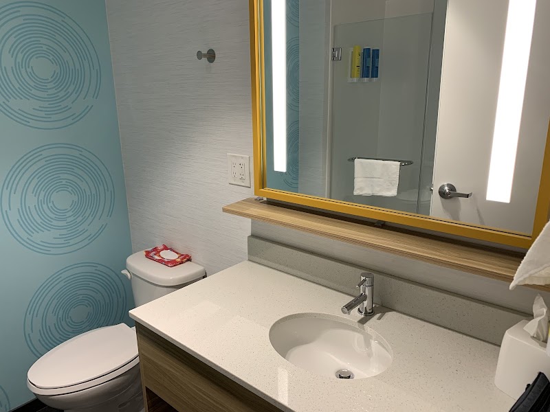 Tru by Hilton Cleveland Midtown Cleveland room