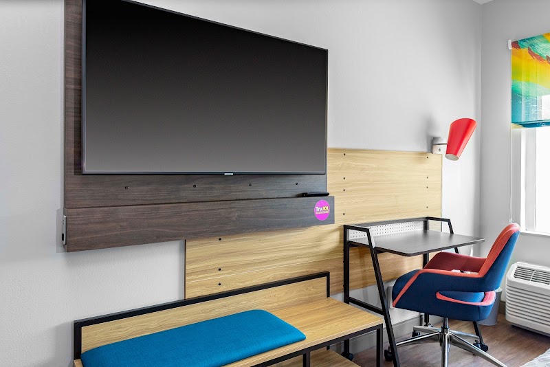 Tru by Hilton Cleveland Midtown Cleveland amenities