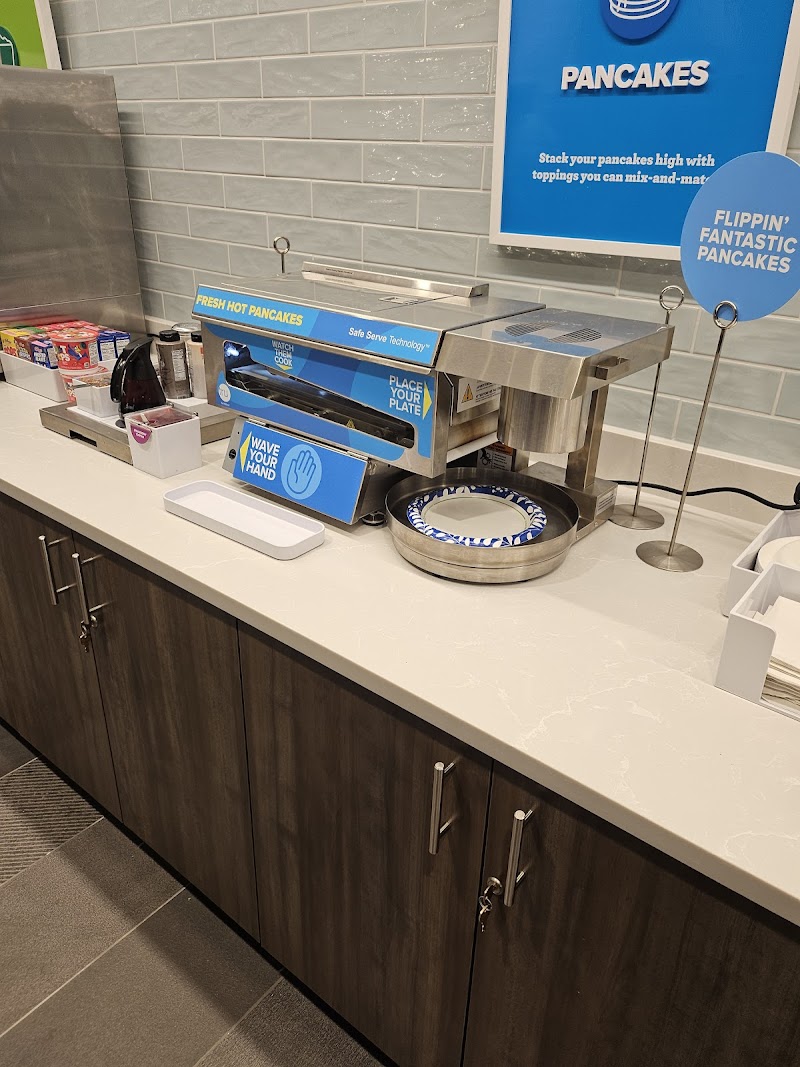 Tru by Hilton Middleburg Heights Cleveland Airport Cleveland amenities