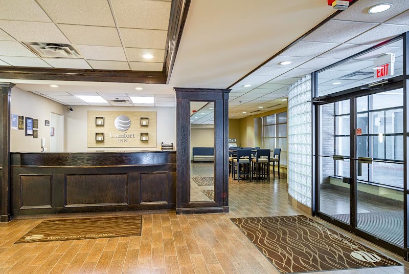 Comfort Inn Cleveland Downtown Cleveland amenities