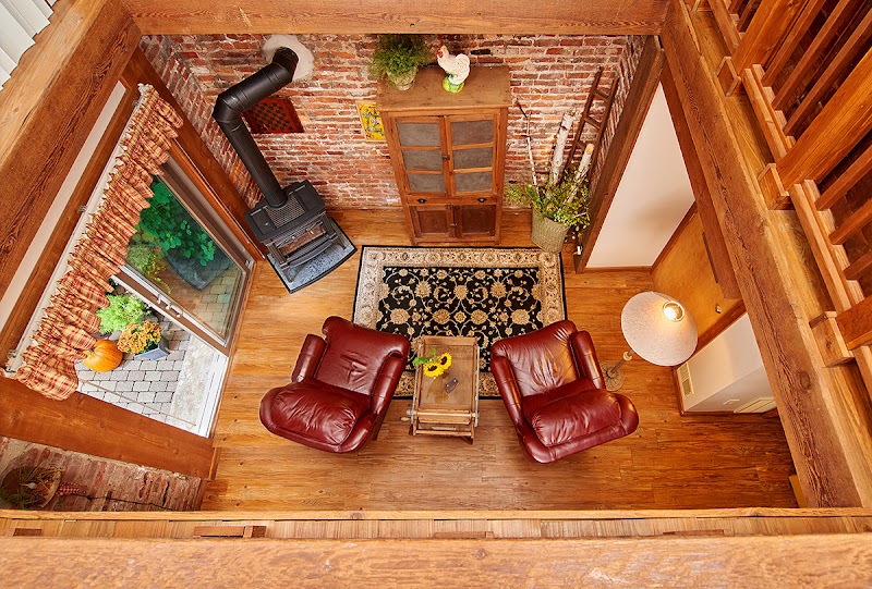 J Palen House Cleveland amenities
