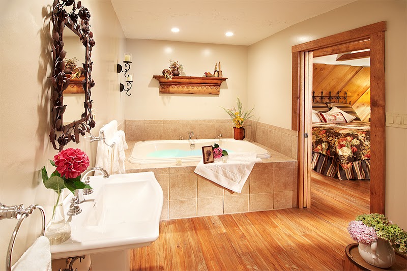 J Palen House Cleveland amenities