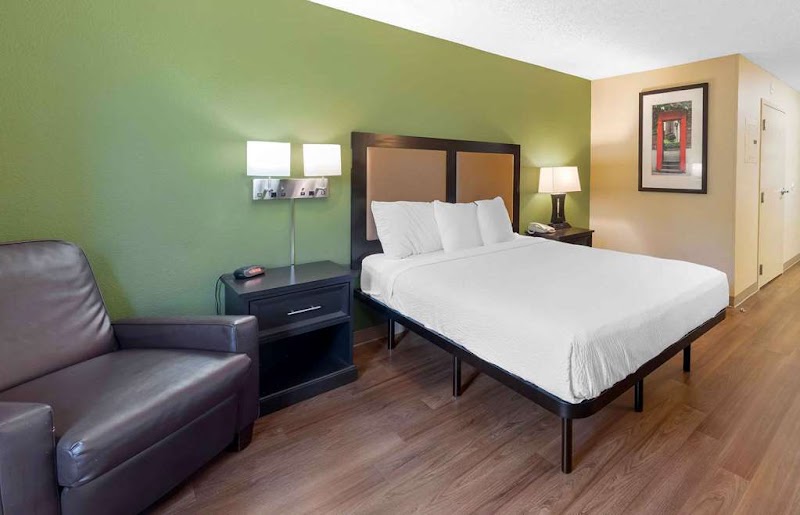 Extended Stay America Suites- Cleveland - Airport - North Olmsted Cleveland amenities