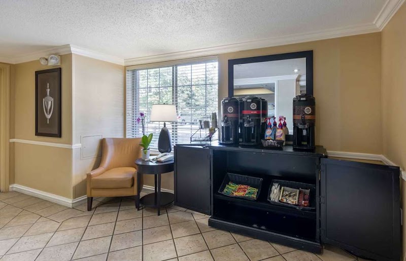 Extended Stay America Suites- Cleveland - Airport - North Olmsted Cleveland amenities