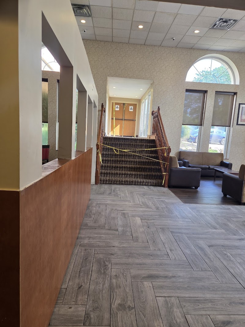 GreenRidge Hotel Cleveland amenities