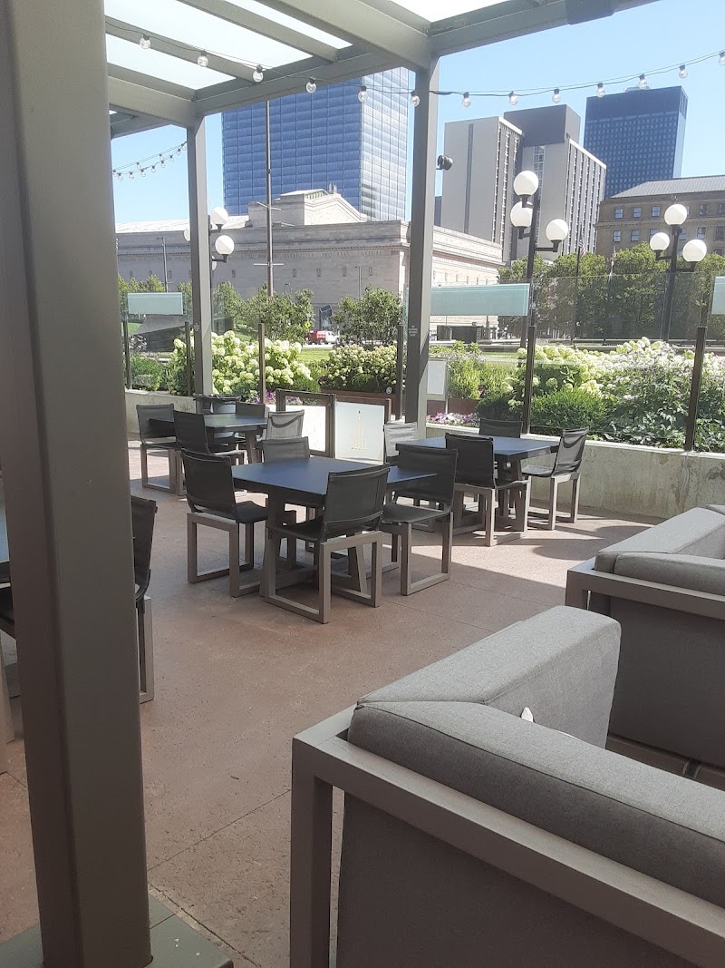 Cleveland Marriott Downtown at Key Tower Cleveland amenities