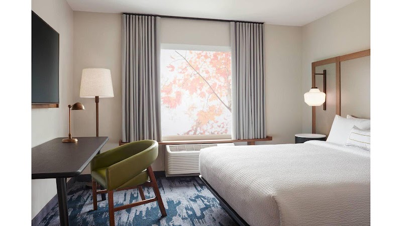 Fairfield by Marriott Inn & Suites Cleveland Tiedeman Road Cleveland amenities