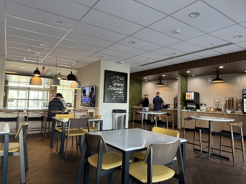 Fairfield by Marriott Inn & Suites Cleveland Tiedeman Road Cleveland amenities