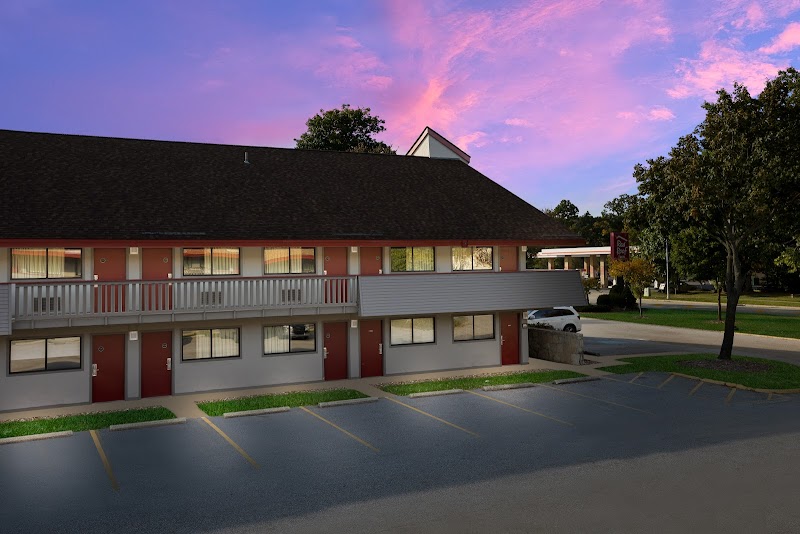 Red Roof Inn Cleveland - Westlake Cleveland amenities