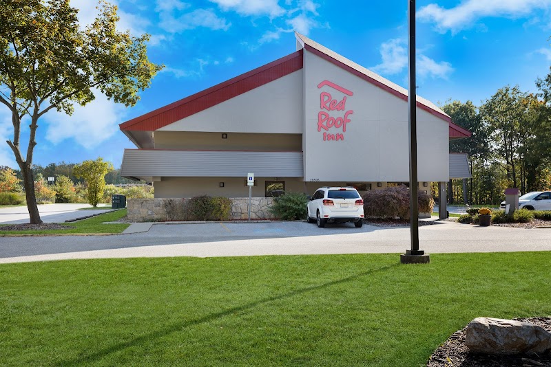 Red Roof Inn Cleveland - Westlake Cleveland amenities