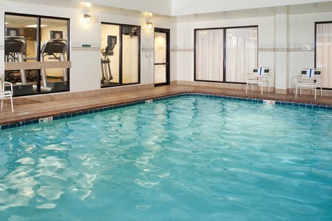 Courtyard by Marriott Cleveland Westlake Cleveland room
