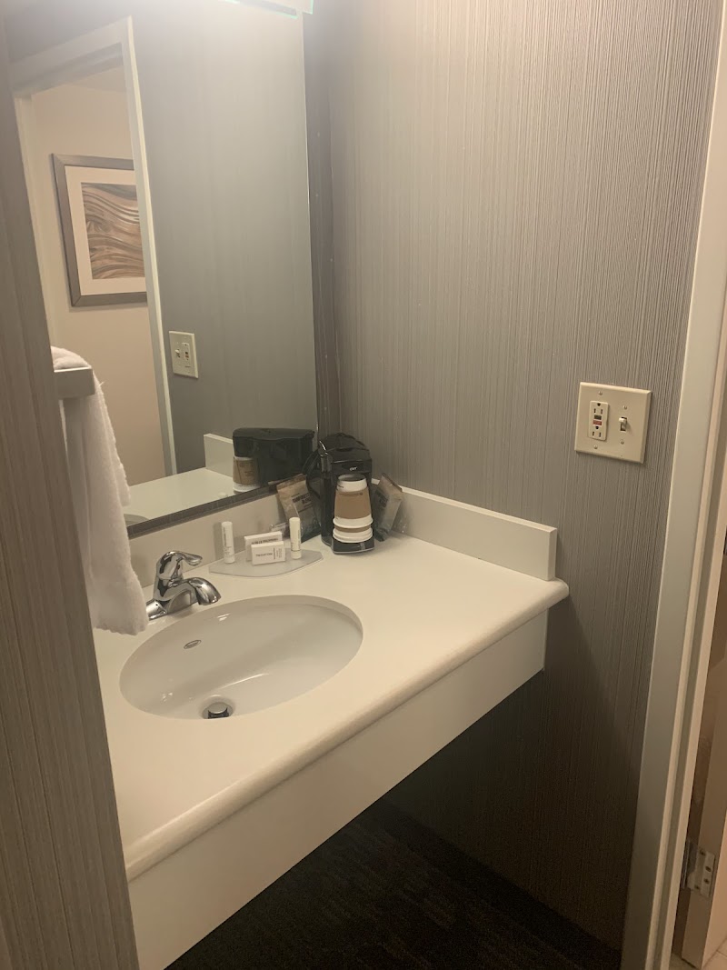 Courtyard by Marriott Cleveland Westlake Cleveland amenities