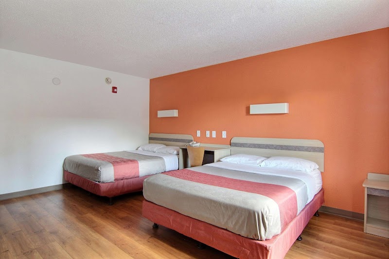 Motel 6 Middleburg Heights, OH - Cleveland Cleveland amenities