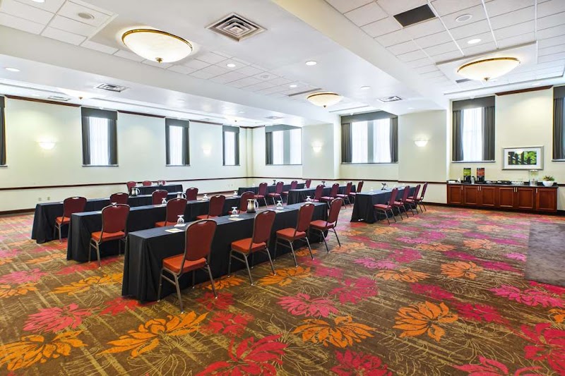 Hilton Garden Inn Cleveland Downtown Cleveland amenities