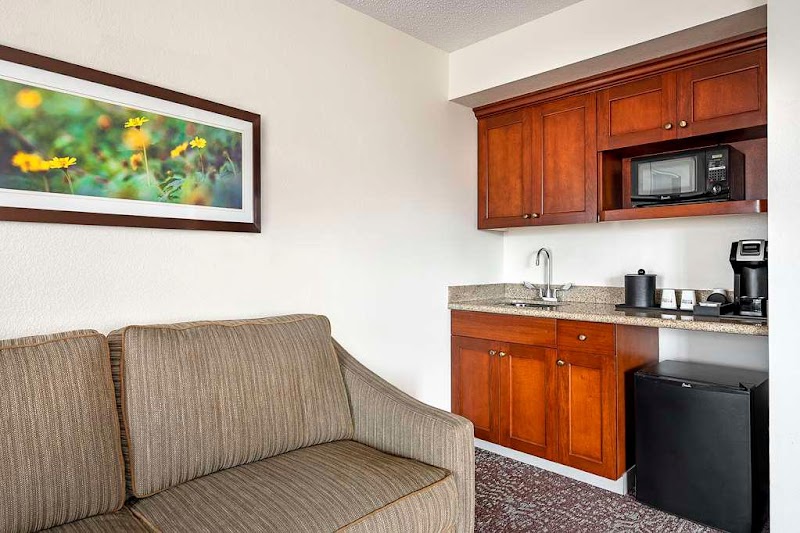 Hilton Garden Inn Cleveland Downtown Cleveland amenities