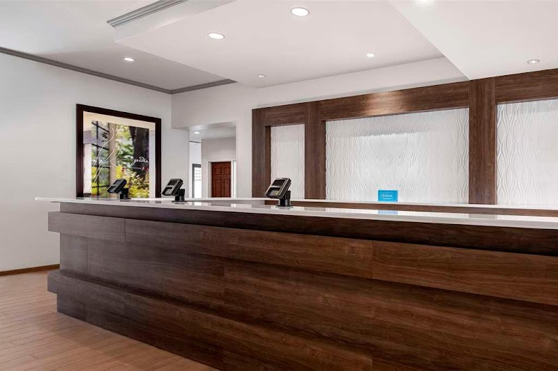 Hilton Garden Inn Cleveland Downtown Cleveland amenities