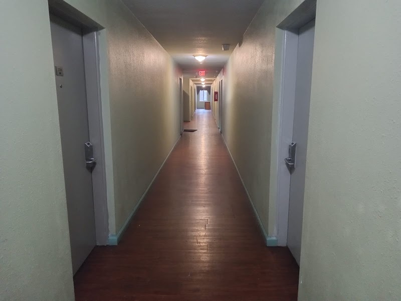 Days Inn by Wyndham Cleveland Lakewood Cleveland amenities