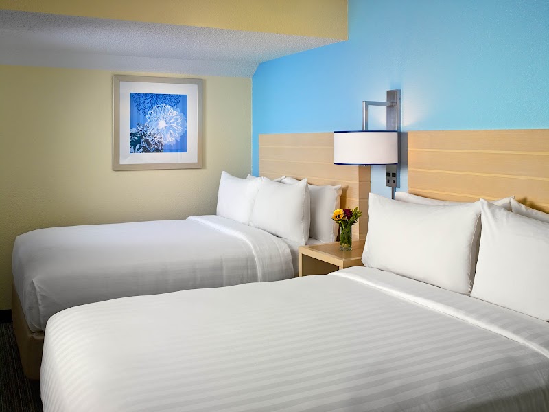 Sonesta Simply Suites Cleveland Westlake Cleveland lobby