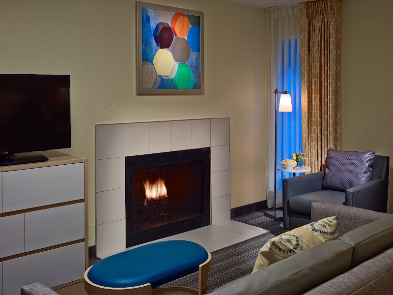 Sonesta Simply Suites Cleveland Westlake Cleveland amenities