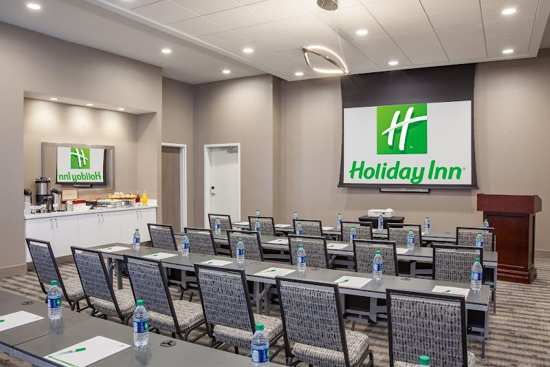 Holiday Inn Cleveland Clinic by IHG Cleveland amenities