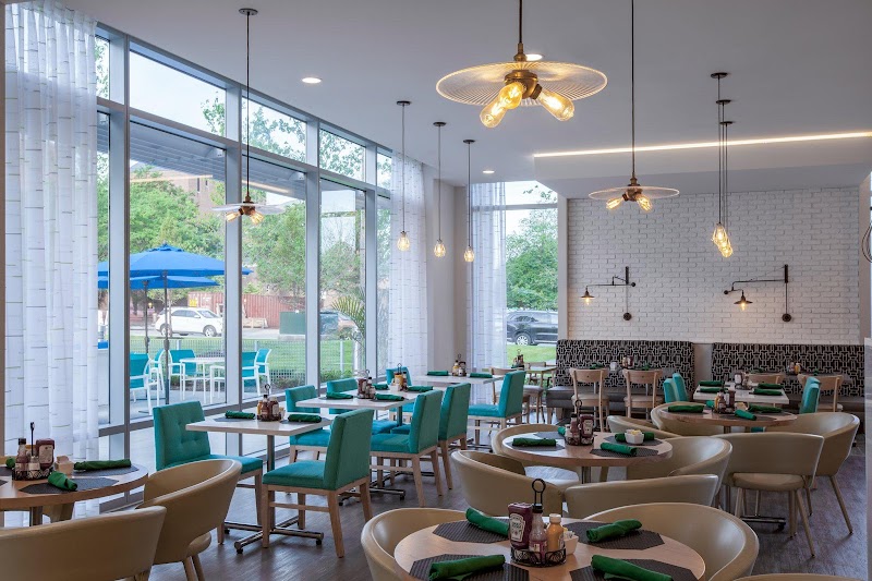 Holiday Inn Cleveland Clinic by IHG Cleveland amenities