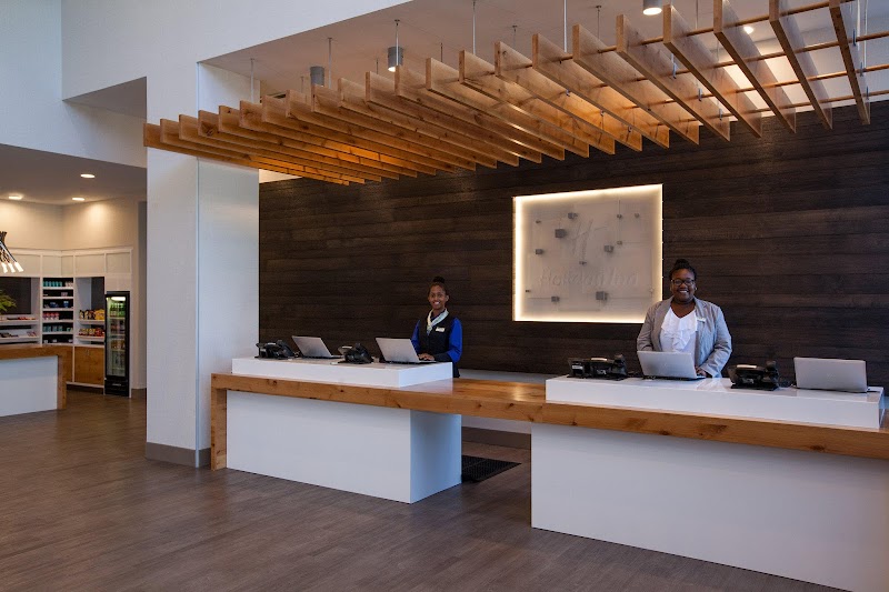 Holiday Inn Cleveland Clinic by IHG Cleveland amenities