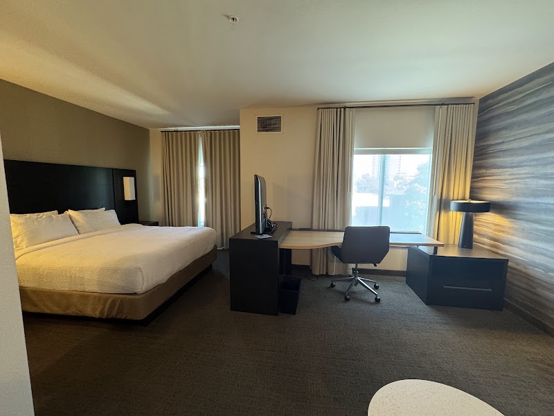 Residence Inn by Marriott Cleveland University Circle/Medical Center Cleveland amenities