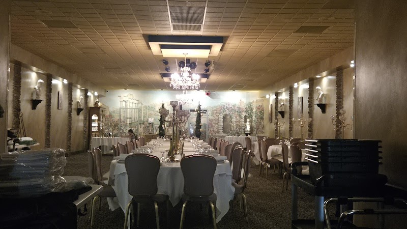Angelos Nido Italia Restaurant Cleveland atmosphere