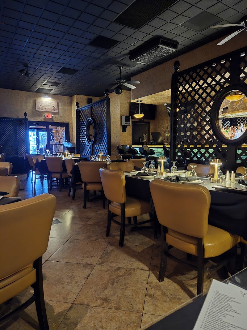 Angelos Nido Italia Restaurant Cleveland atmosphere