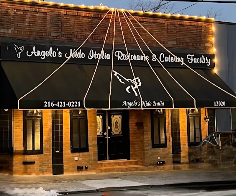 Angelos Nido Italia Restaurant Cleveland atmosphere